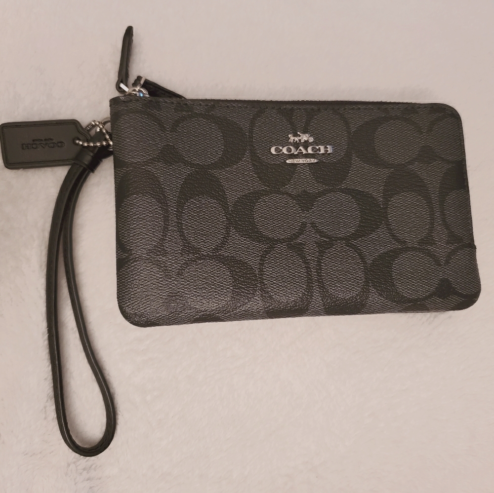 COACH Signature Double Corner Zip Wristlet